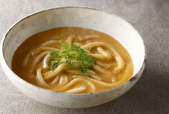 エビクリームのおうどん